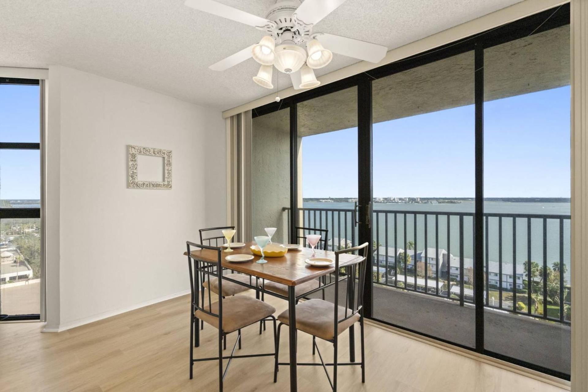1208 Lighthouse Towers Villa Clearwater Beach Exterior photo